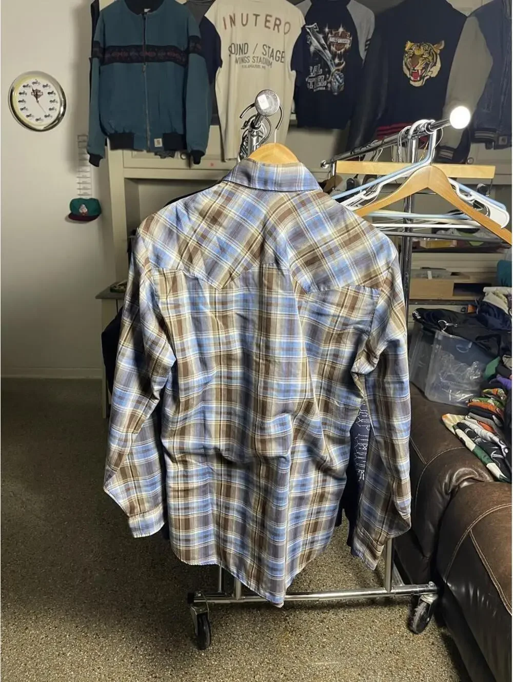 Levis very light